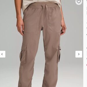EUC Dance Studio Relaxed-Fit Mid-Rise Cargo Pant in color Taupetastic size small